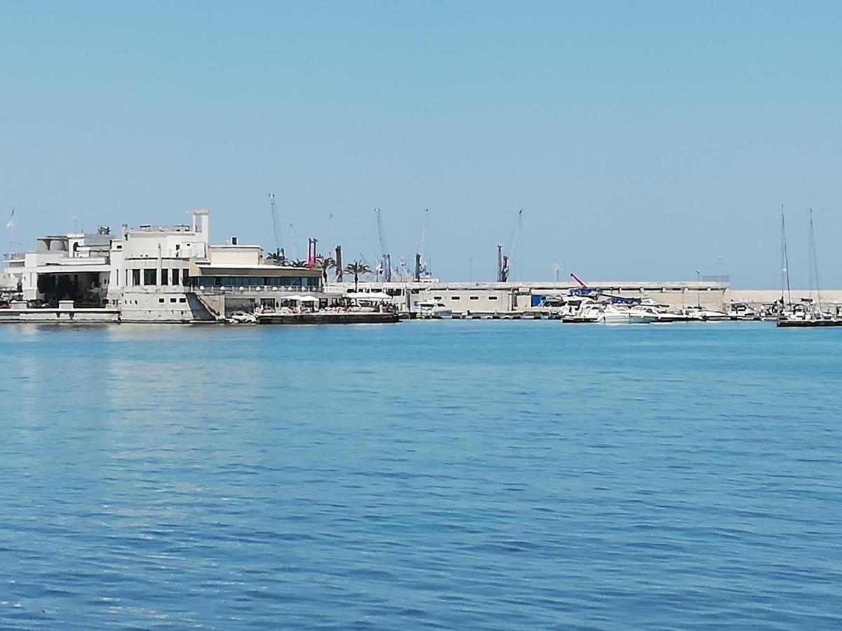 De Rossi Holiday Μπάρι Εξωτερικό φωτογραφία